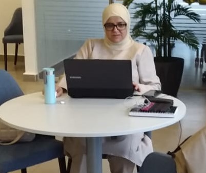 الدكتور نادر... هذا خالي، فليُرني كلٌّ خاله