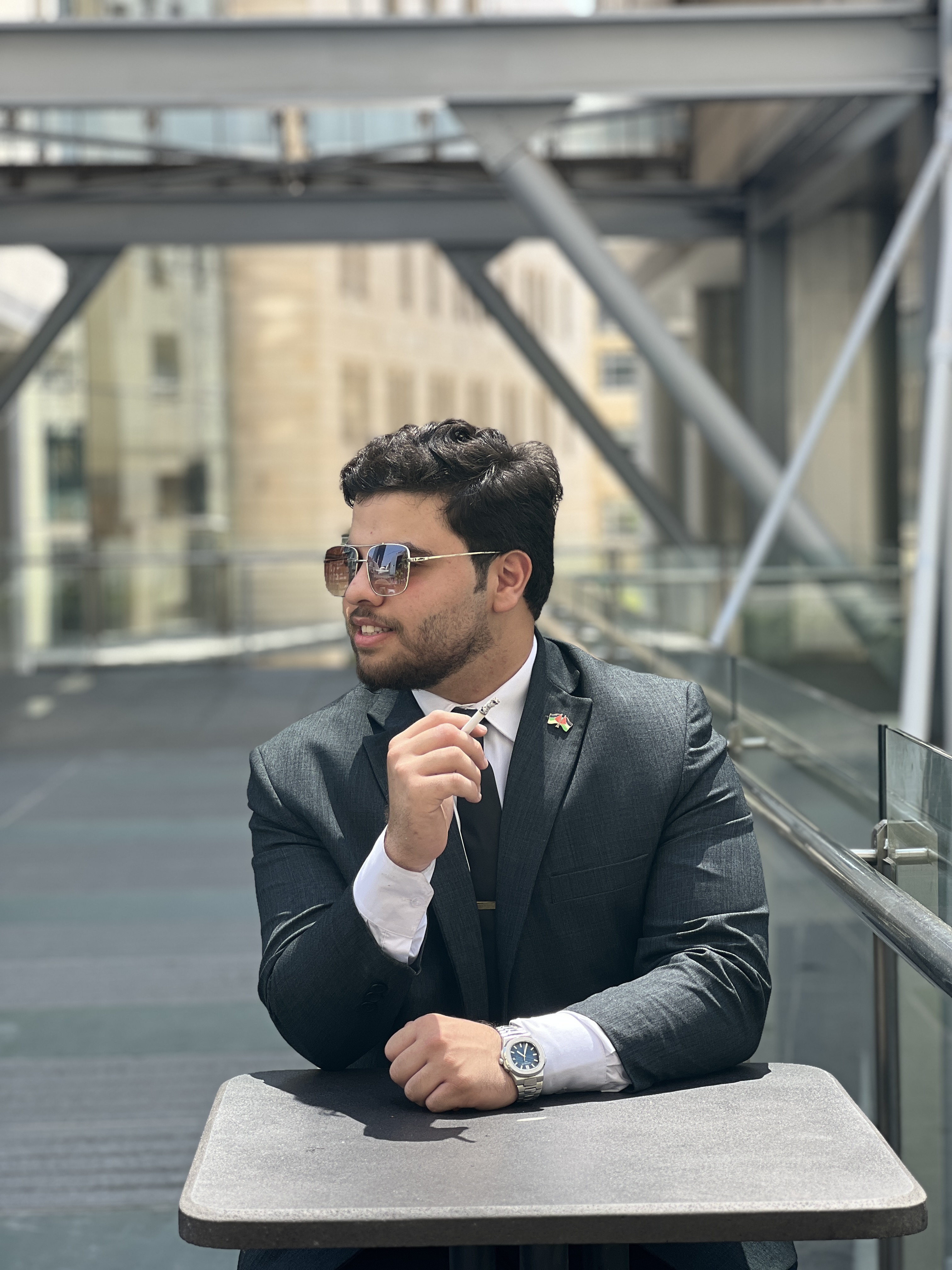 مؤثر شبابي